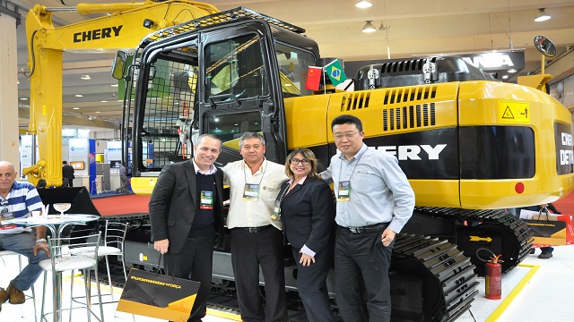 Roberto Diretor World Tractor e Sun Vice-Presidente da Chery